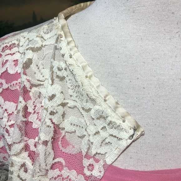 Vintage Lace Shrug - Picture 4 of 6